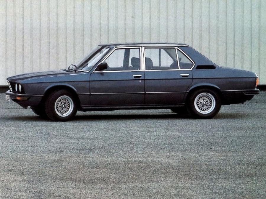  BMW M535i 1980 года  (фото 10 из 10)